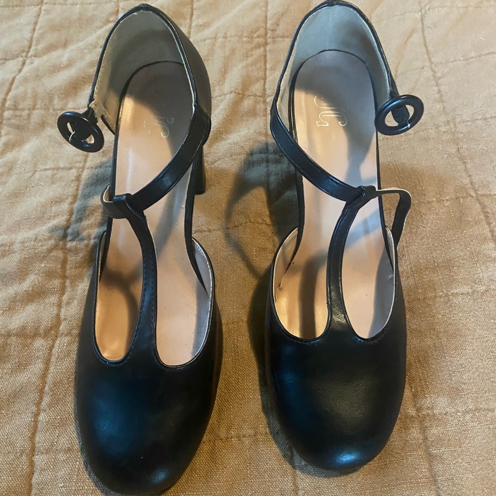 Journee Collection t-strap shoes